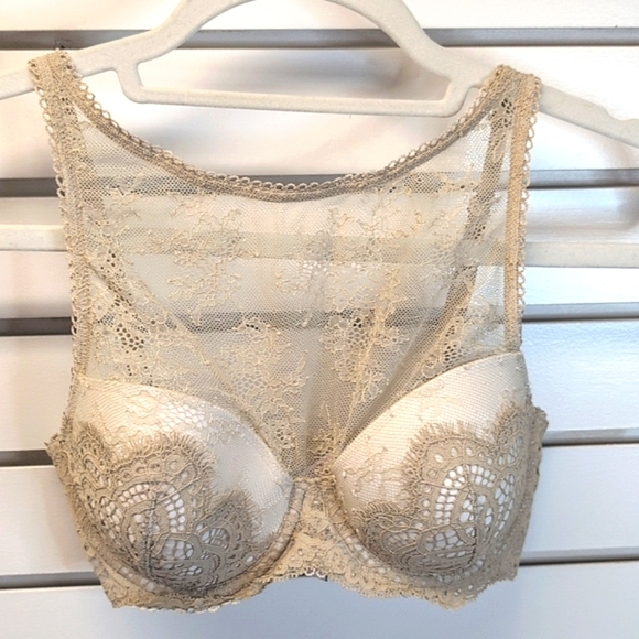Victoria's Secret Beige Nude Dream Angels Lace High-Neck Lined Demi Bra 32D EUC - Picture 2 of 7